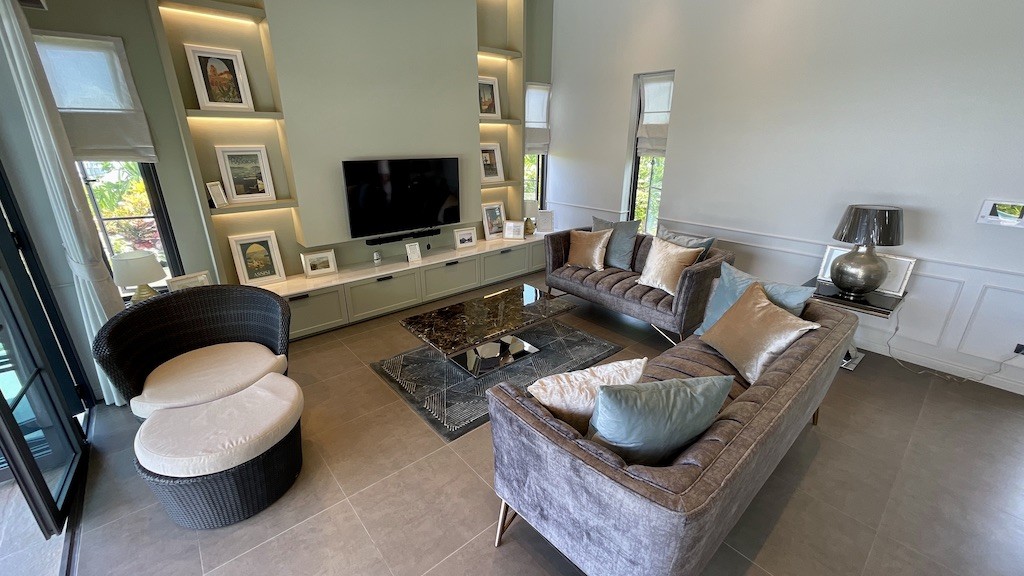 Villa Lounge