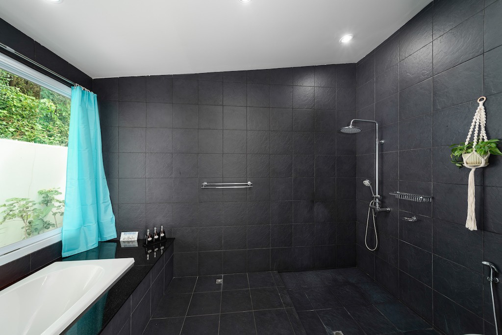 Villa Bathroom