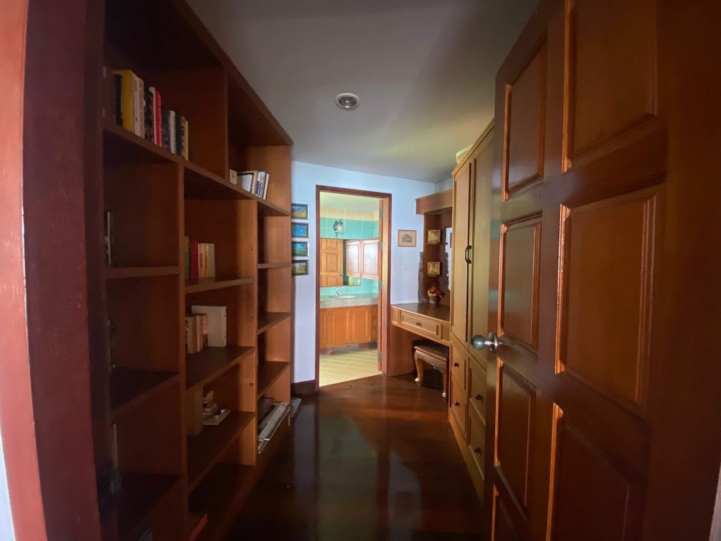 Sea View Villa For Sale In Koh Samui Wardrobe Space