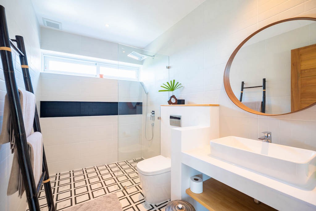 Sea View Villa In Chaweng Noi Bathroom
