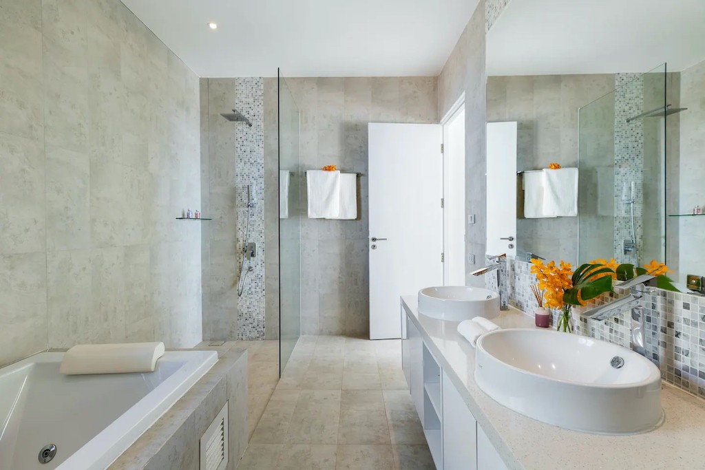 Sunset View Property For Sale In Koh Samui Bathroom 2