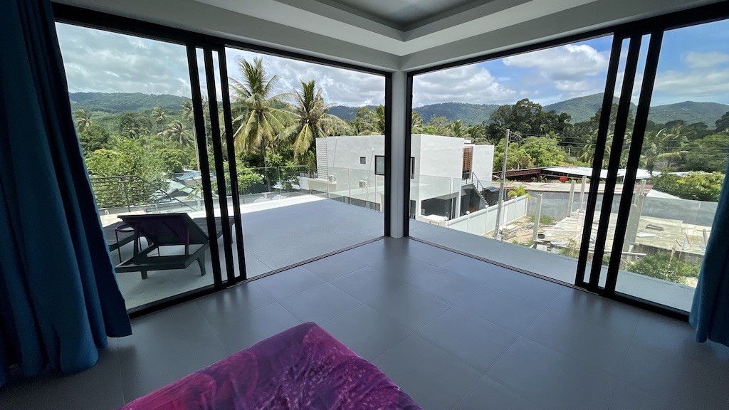 Master View