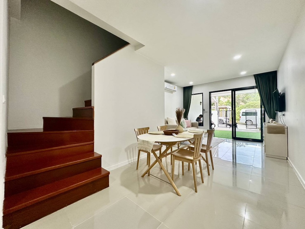The Seasons Townhouse Koh Samui Stairs