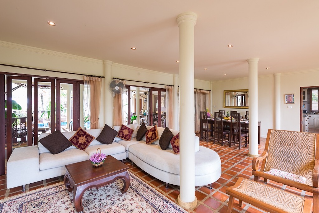Traditional Thai Style Villa Lounge