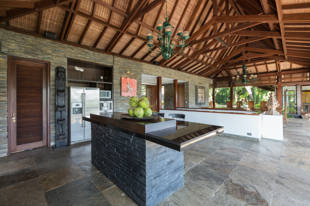Unique Beachfront Property Ko Samui Breakfast Bar