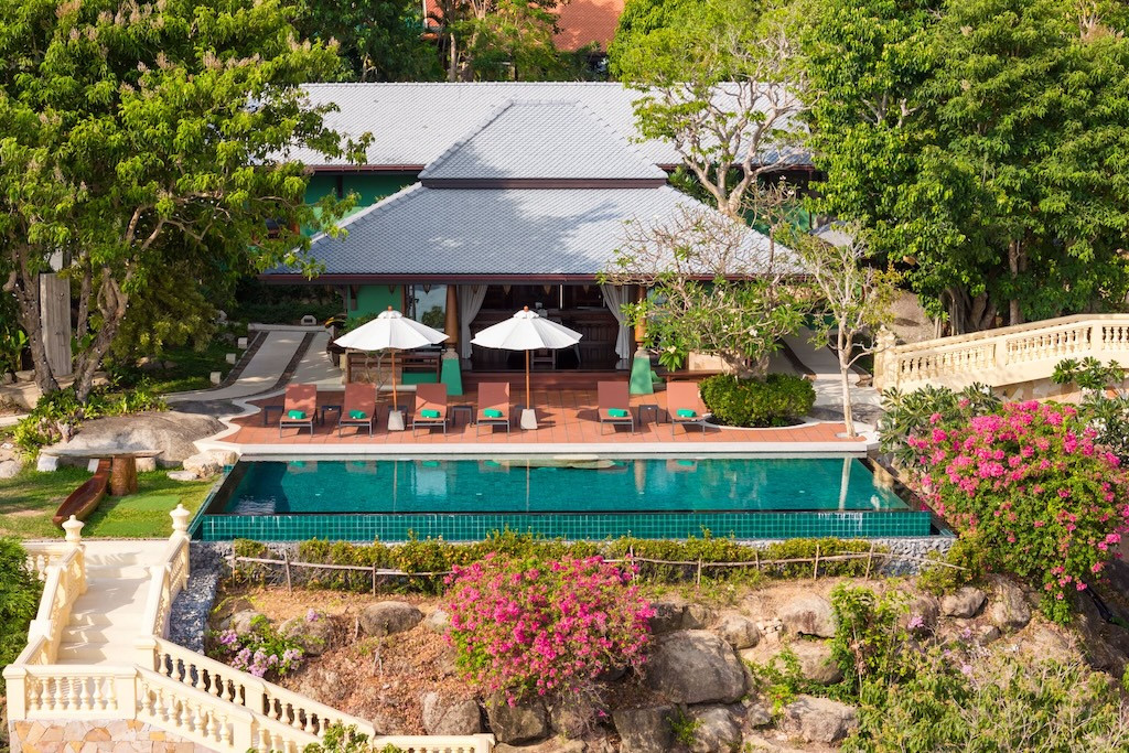 Unique Koh Samui Beachfront Property Pool