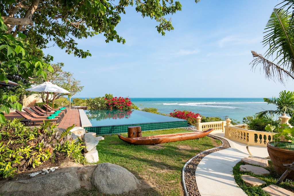 Unique Koh Samui Beachfront Property Pool