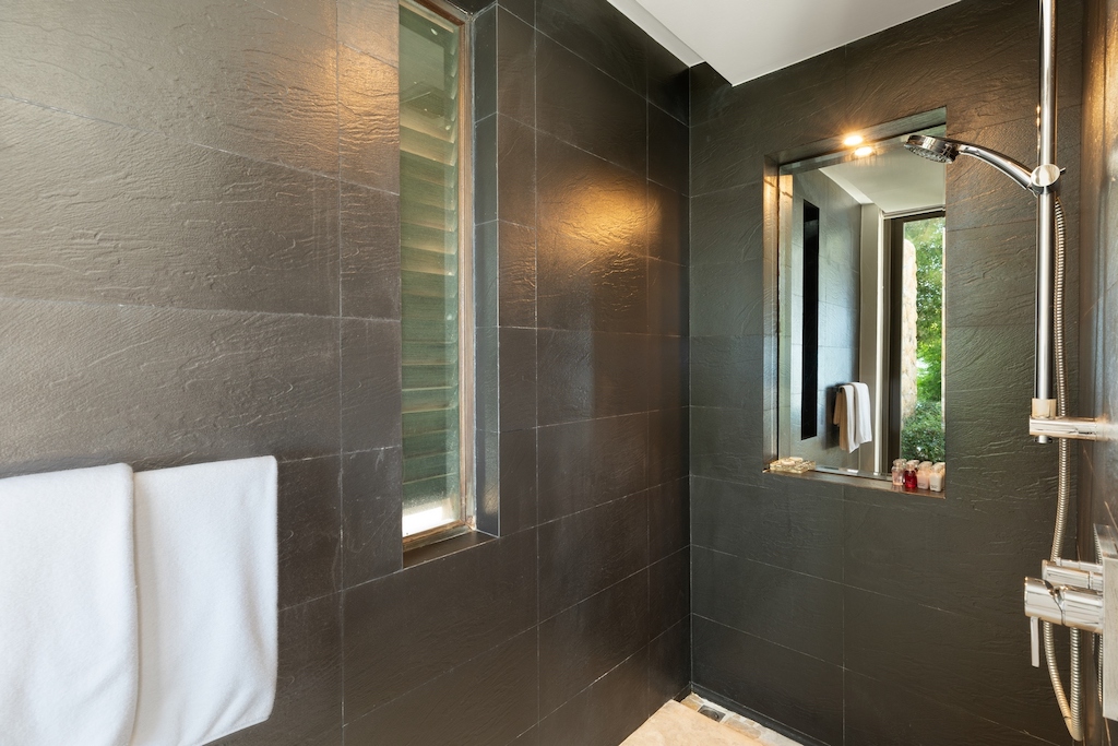 Villa NapaBATHROOM 4