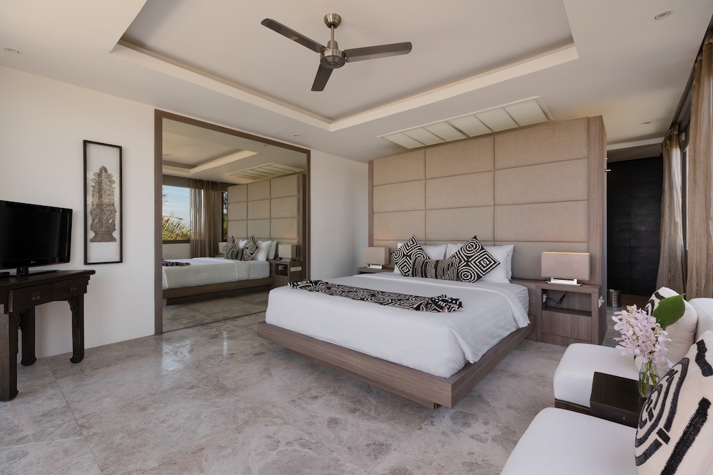 Villa Napa BEDROOM 1
