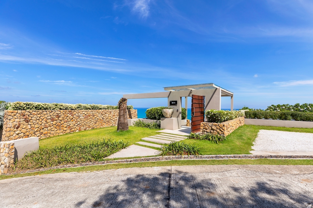 Villa Napa Entrance