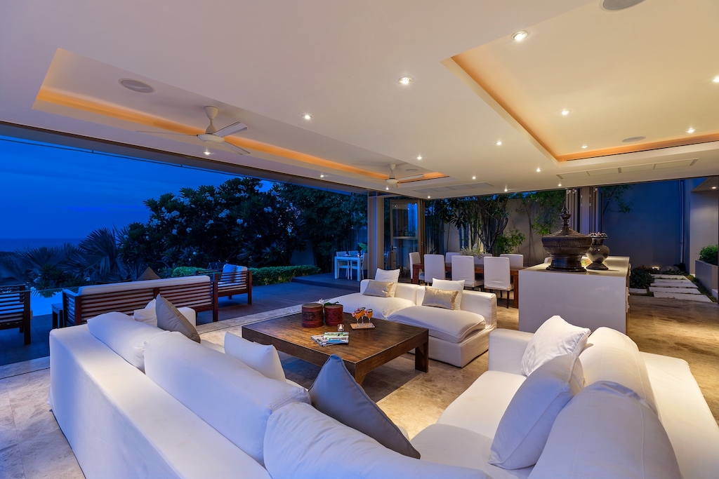 Villa Napa Lounge At Night