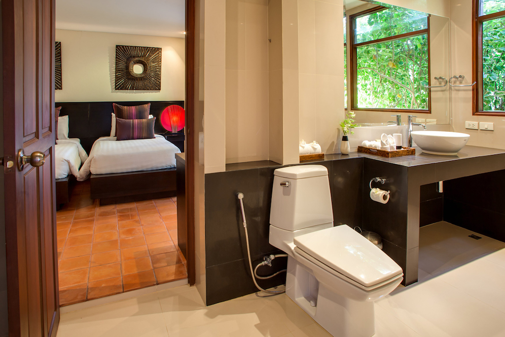 En-Suite Bathroom