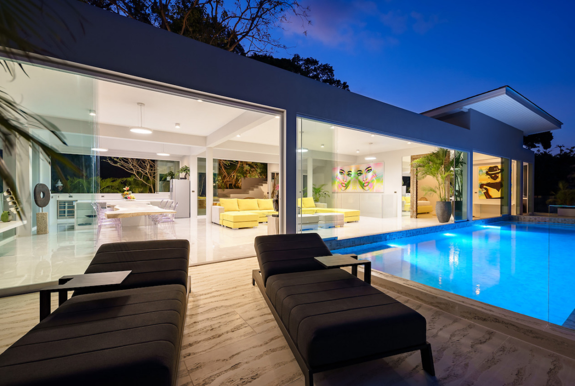 Villa Amelie Sun Loungers