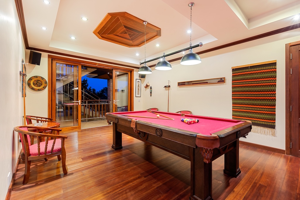 Villa Anestad Ko Samui Pool Table