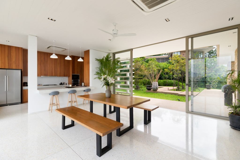 Villa Bang Sang Ko Samui Kitchen Table