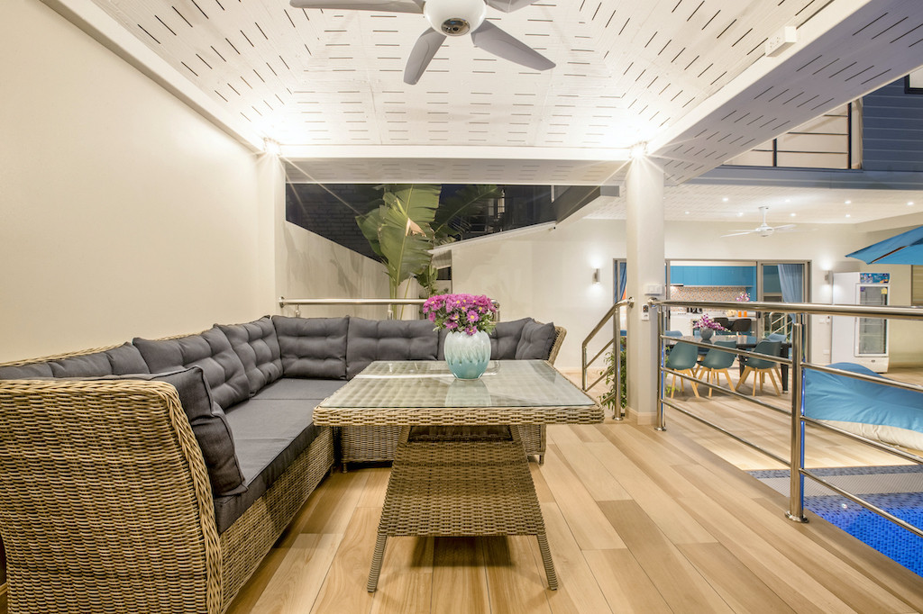 Outdoor Seating