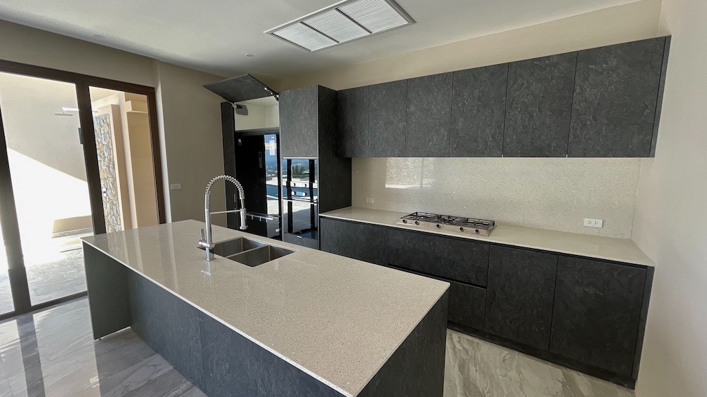 Villa Delapan Kitchen