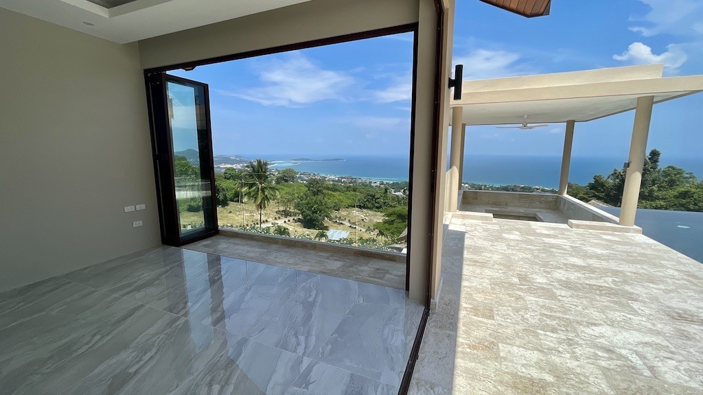 Villa Delapan Master Bedroom