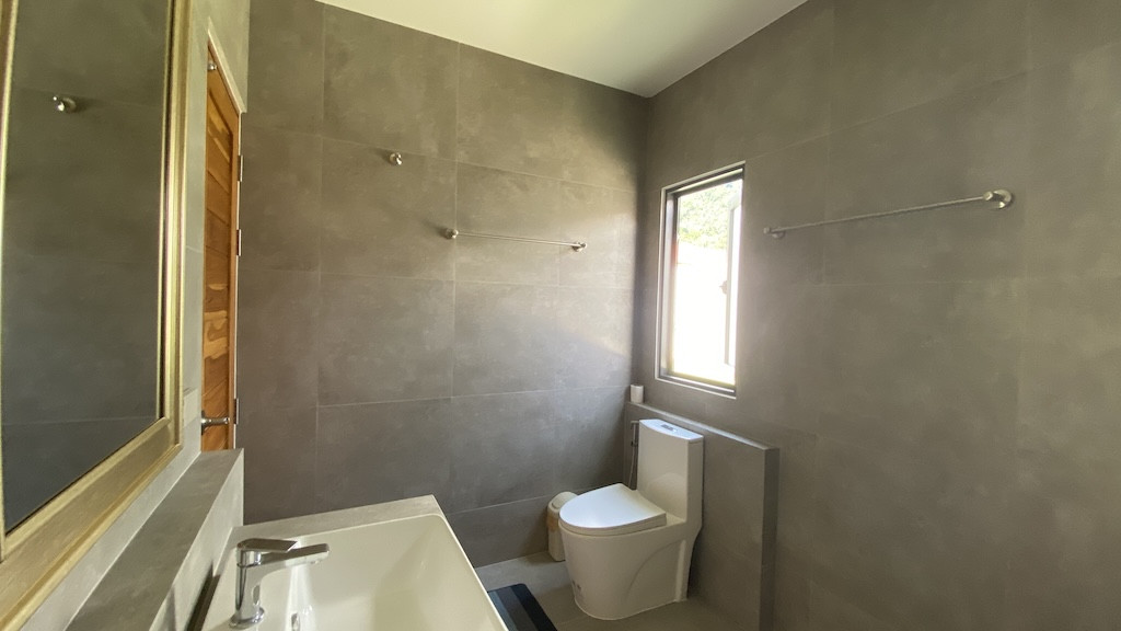 Villa For Sale In Koh Samui Bathroom