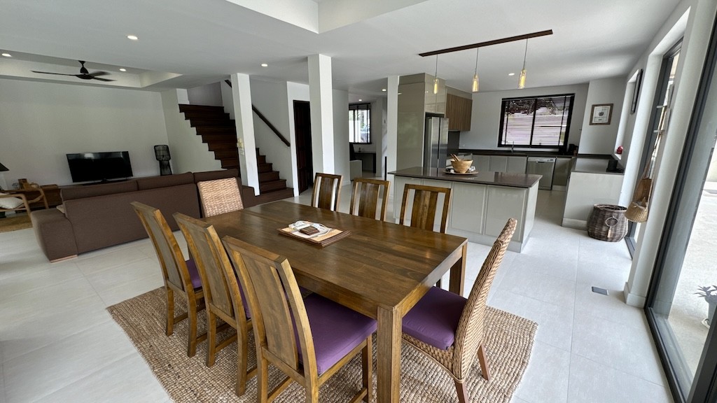 Villa For Sale in Plai Laem Koh Samui Dining