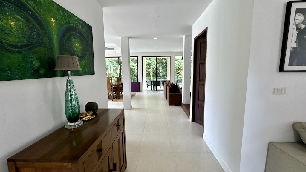 Villa For Sale In Plai Laem Koh Samui Hallway