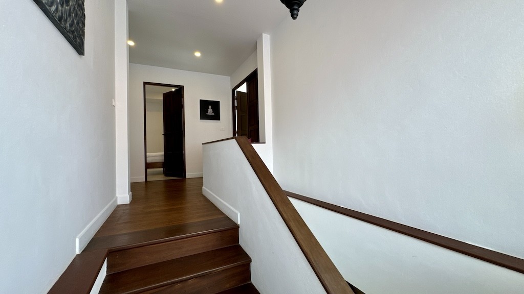 Villa For Sale In Plai Laem Koh Samui Stairs