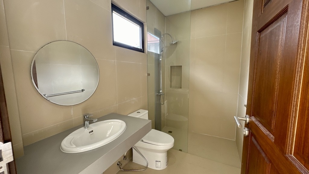Villa For Sale In Plai Laem Koh Samui Bathroom
