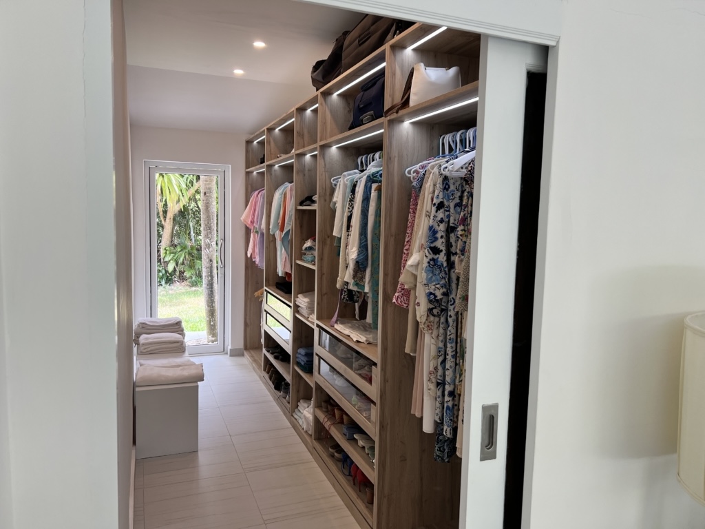 Villa Harmonie Ko Samui Wardrobe