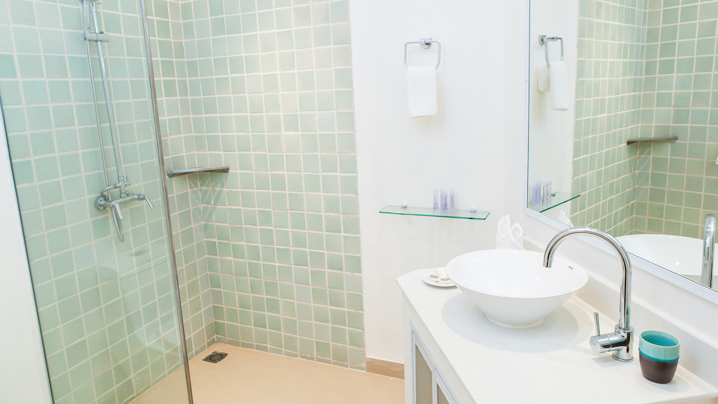 Villa Khwan Rak Bathroom 2