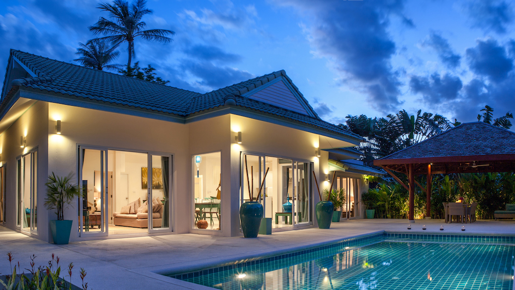 Villa Khwan Rak At Night