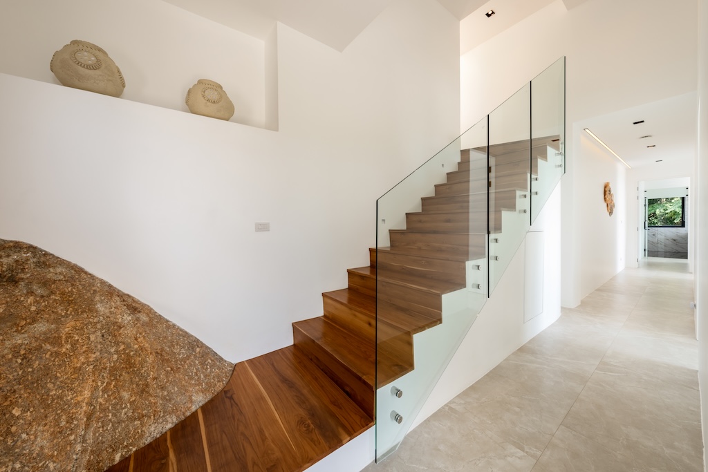 Villa Sea Stone Stairs