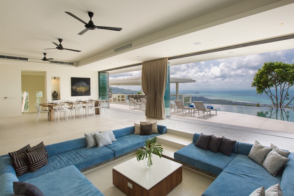 Sunken Lounge