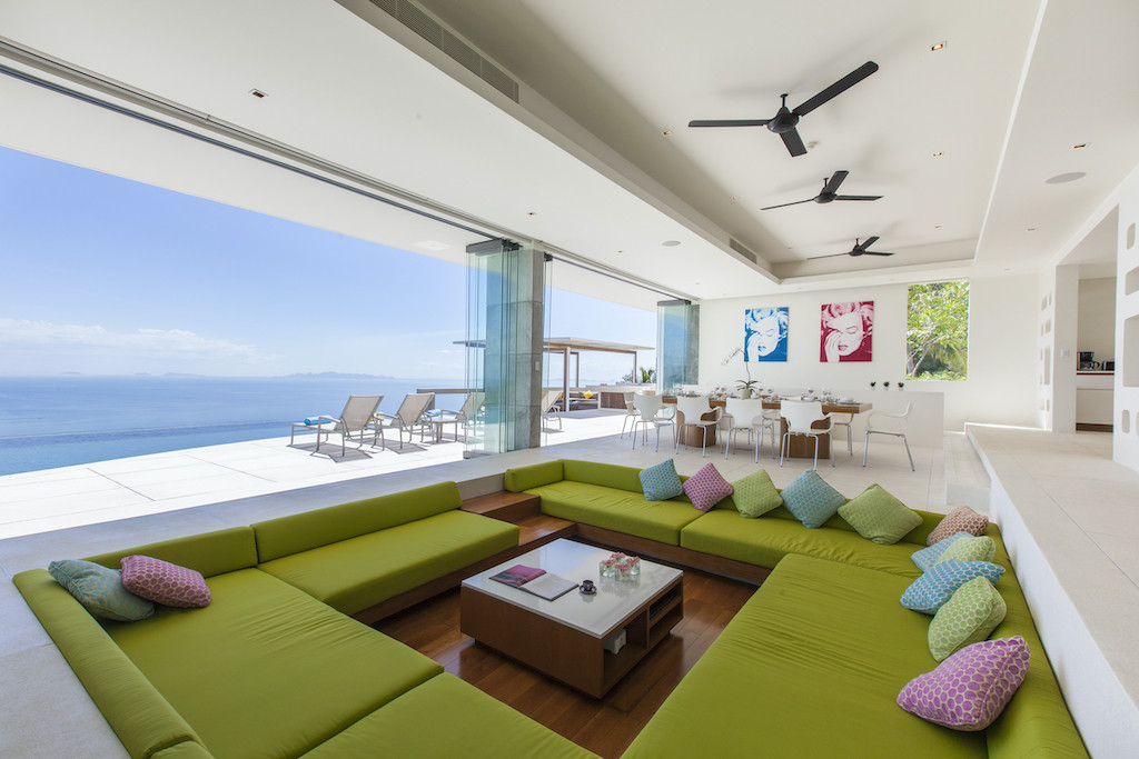 Sunken Lounge
