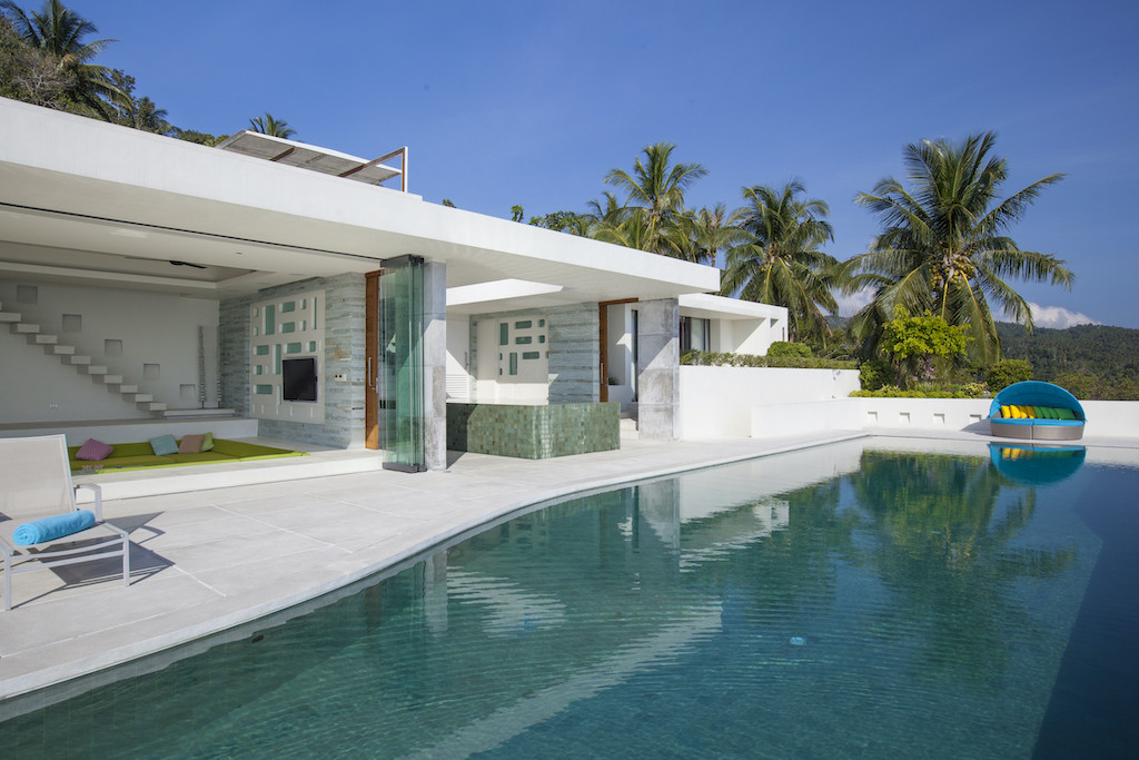 Poolside Terrace
