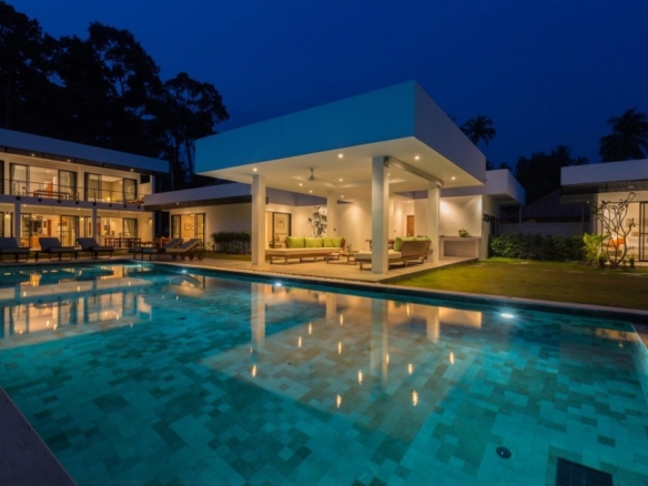 Villa Thansamaay Ko Samui Sala At Night