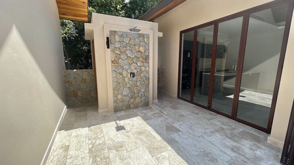 Villa Tujuh Outdoor Shower