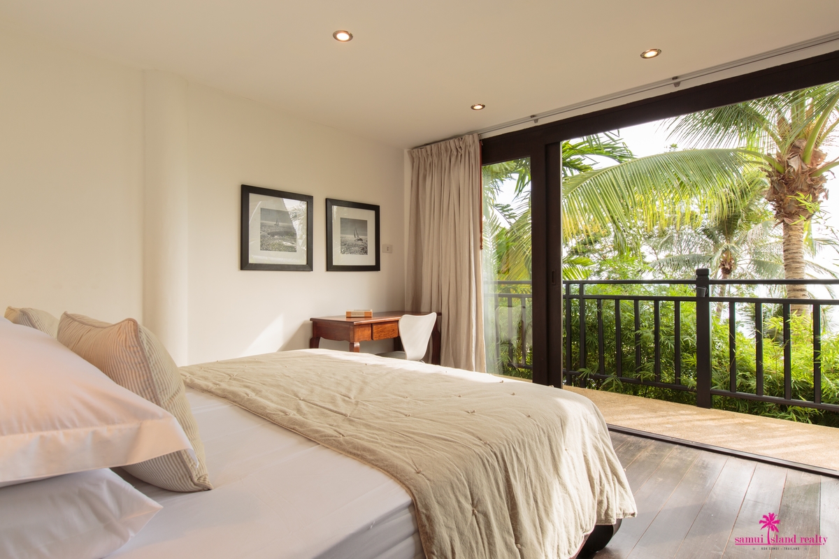 Baan Hansa Bedroom Balcony