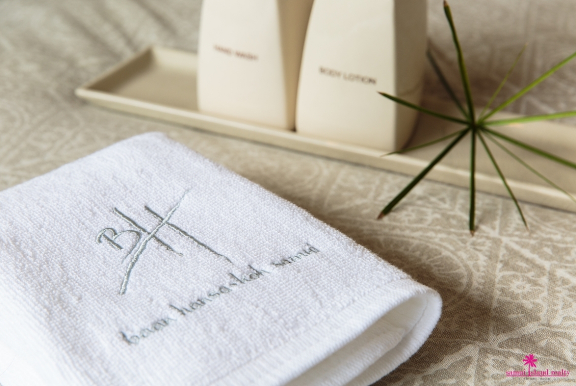 Baan Hansa Towels With Logo