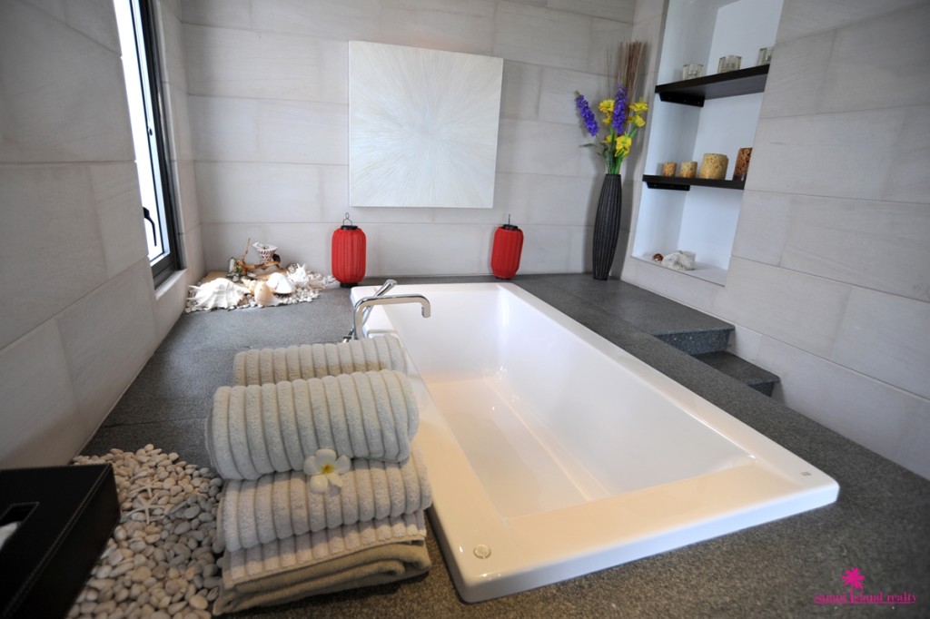 Adam Villa For Rent Koh Samui, Bathtub