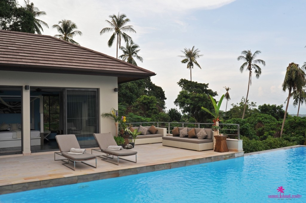Adam Villa For Rent Koh Samui, Pool Deck & Lounge Chairs