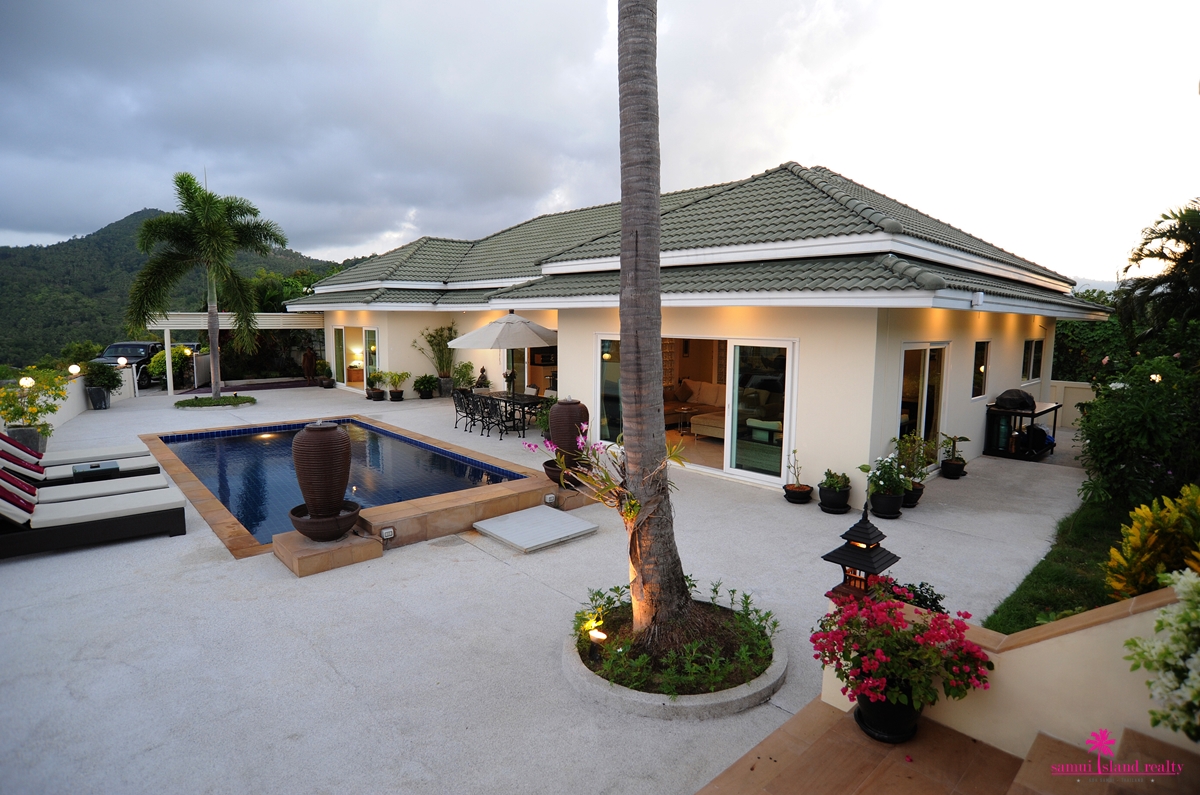 Baan Tawan For Rent Samui Baan Tawan Villa Exterior Evening