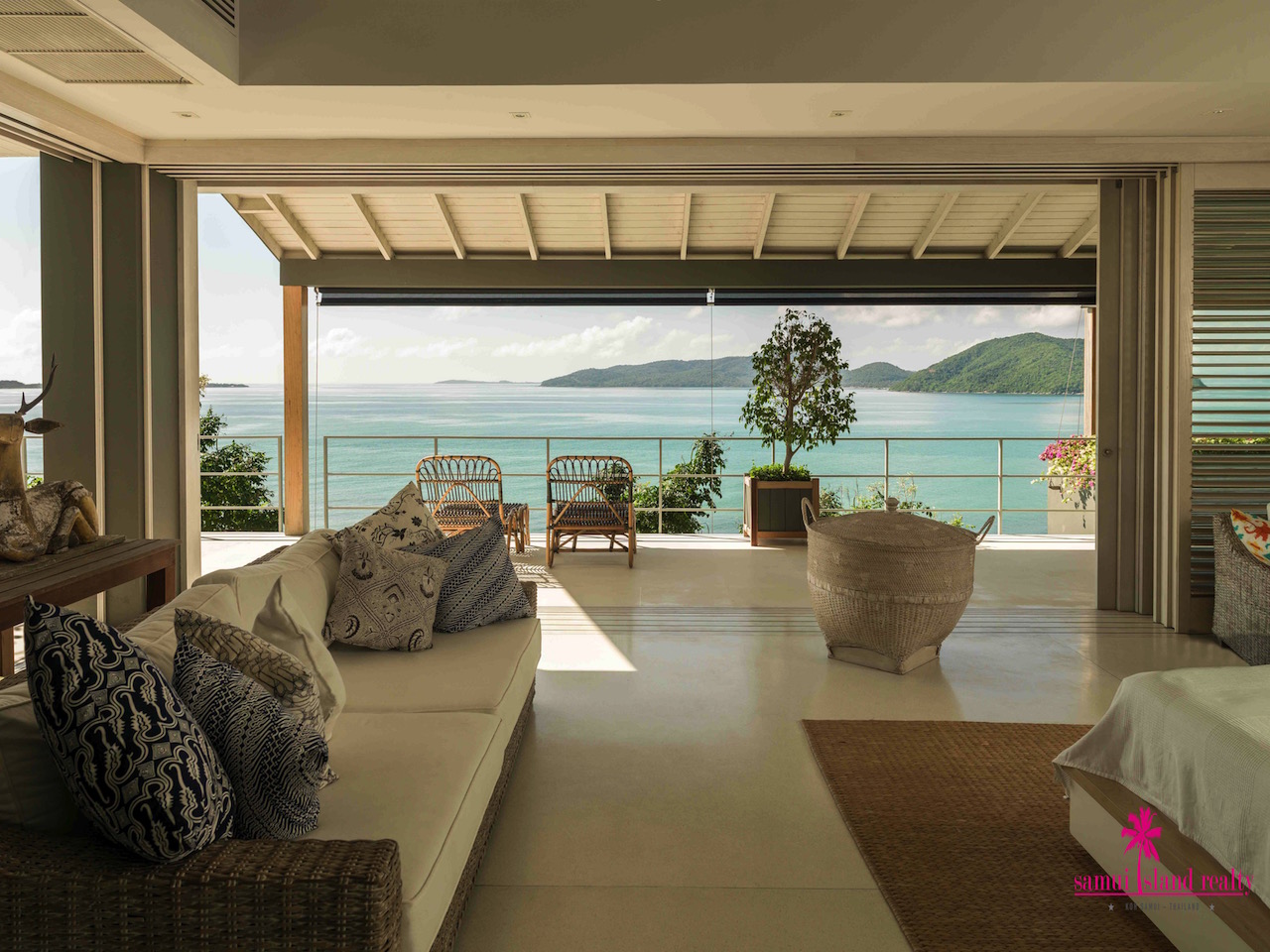 Beachfront Villa For Sale Koh Samui – image 4 Beachfront Villa For Sale Koh Samui – Residential All in Koh Samui (photo 4)