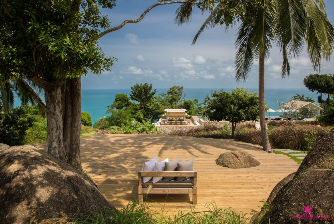 Koh Koon Yoga Platform