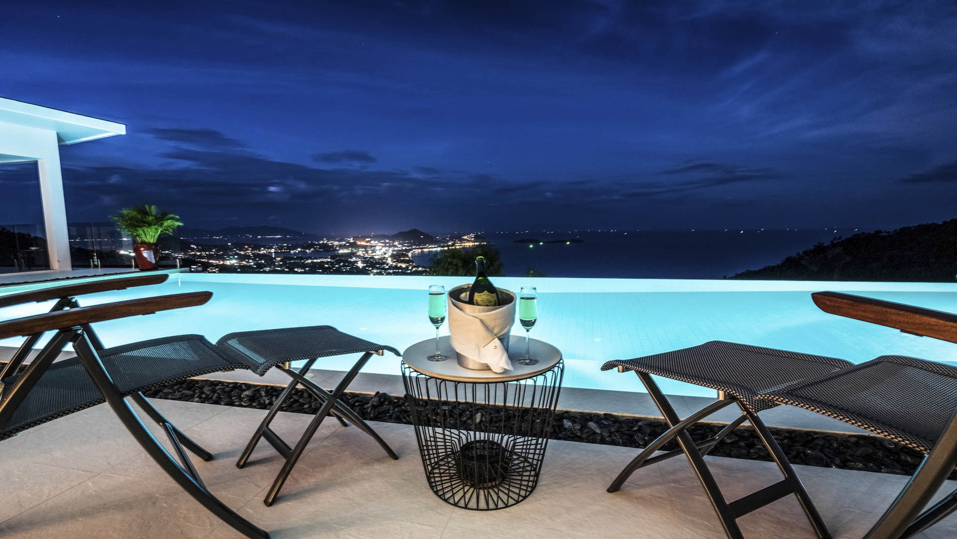 mams-hill-villa-koh-samui Mams Hill Villa Koh Samui Night View