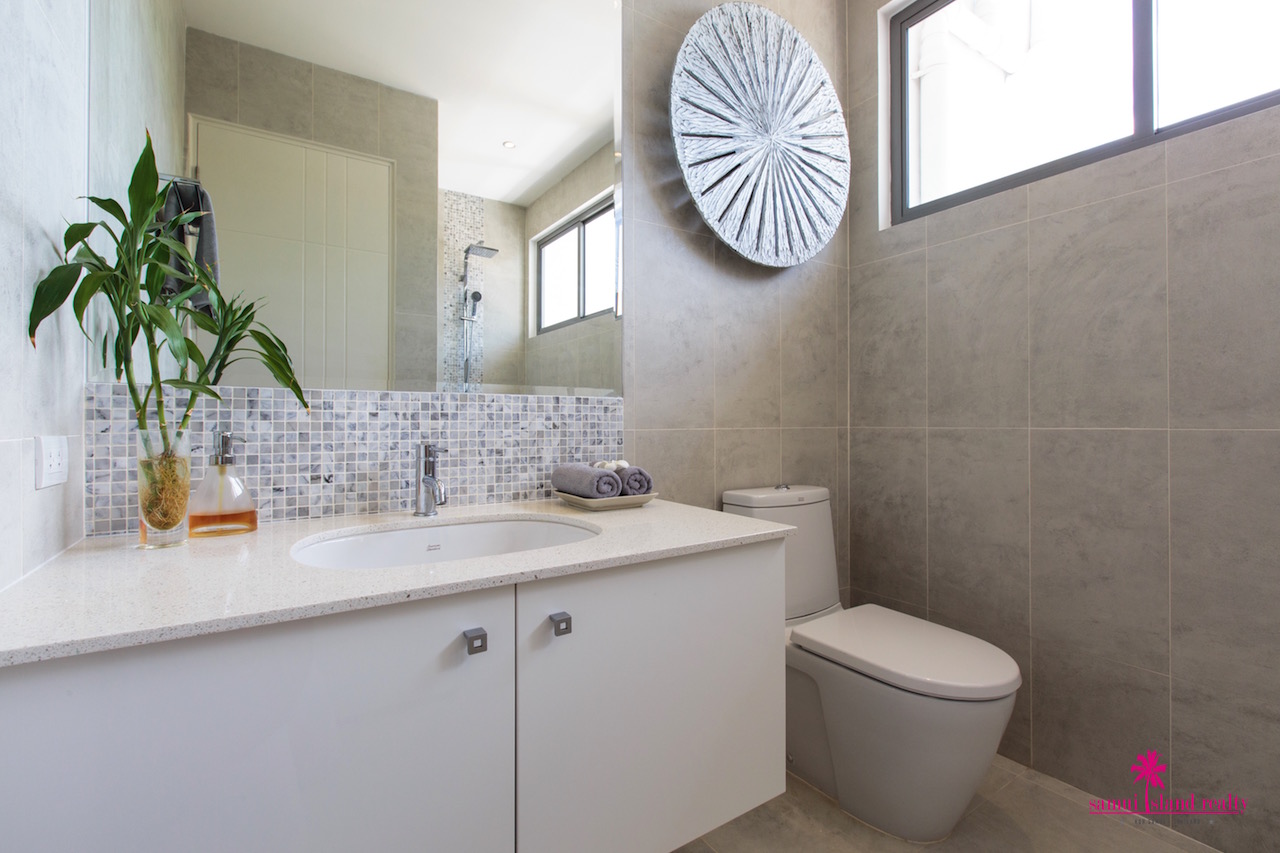 Villa Apsara Guest Bathroom