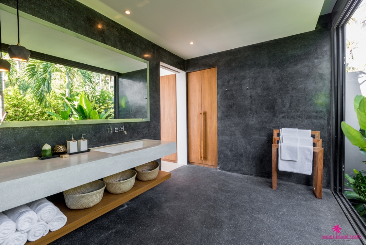 Villa Malouna Washroom