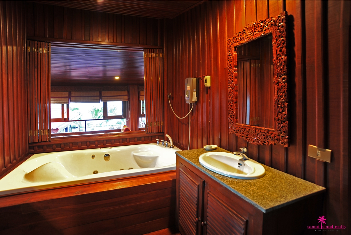 Villa Sur La Mer Villa Sur La Mer Bathroom