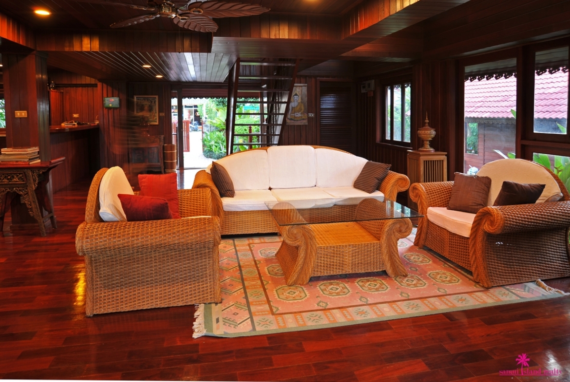 Villa Sur La Mer Sofa