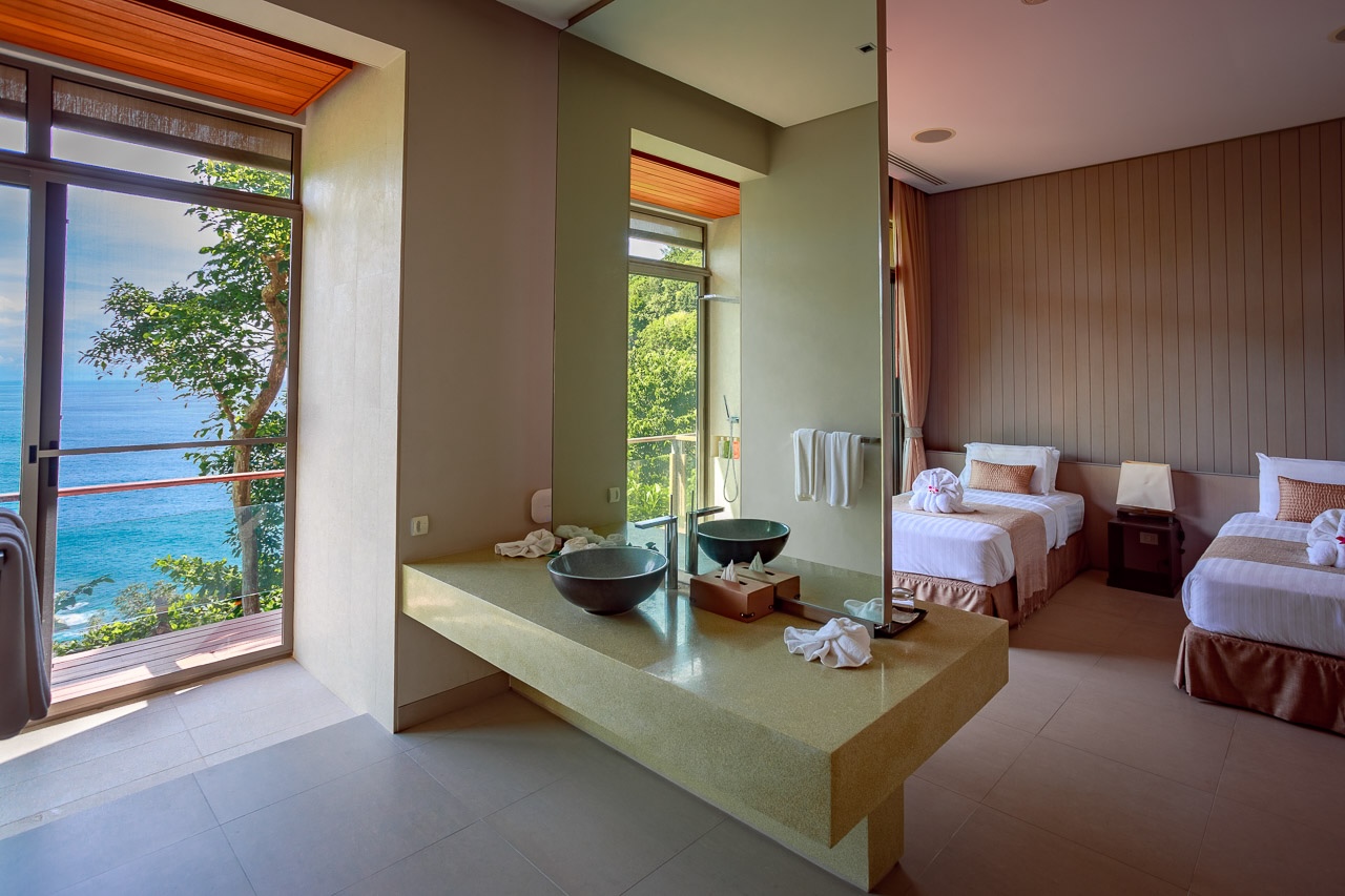 Baan Banyan Bathroom