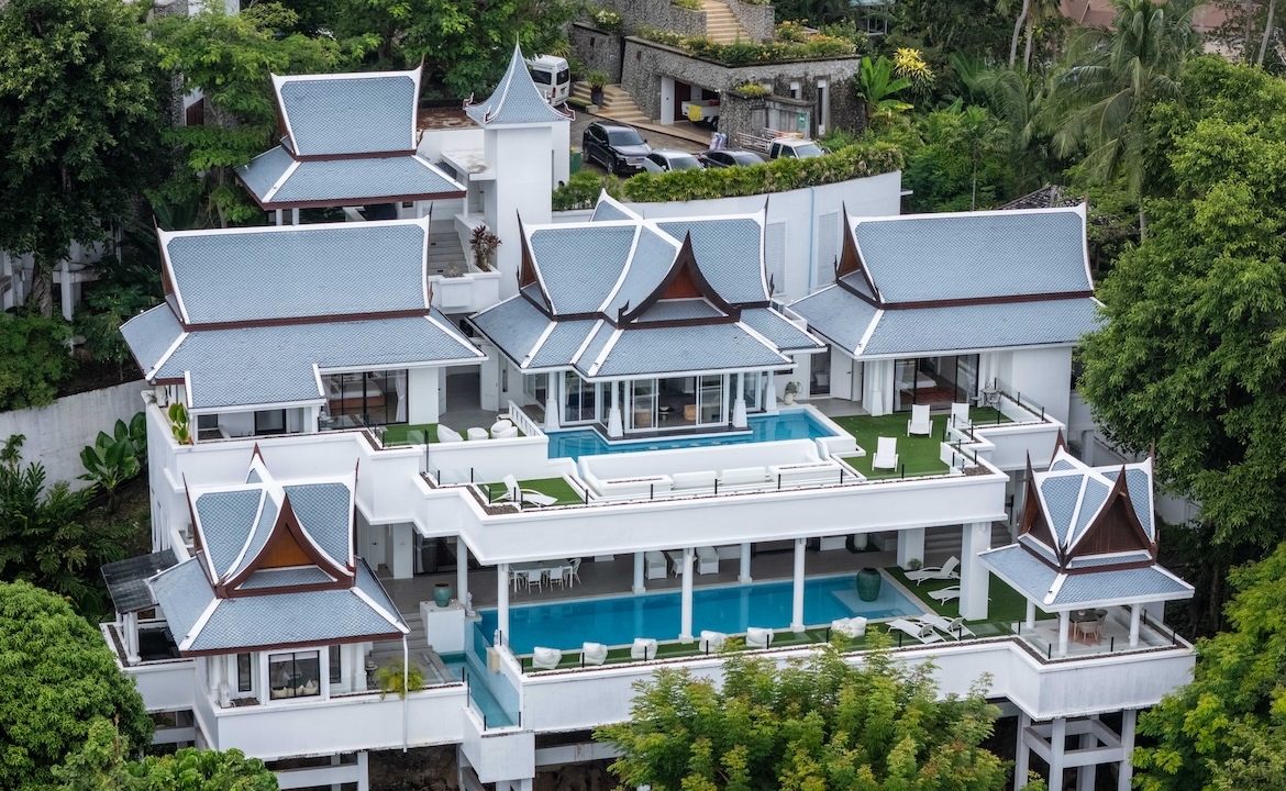 Baan Thai Surin Hill Exterior